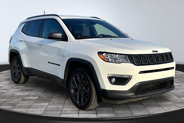 Used 2021 Jeep Compass Latitude AWD/4WD image 3