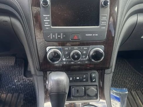Used 2015 Chevrolet Traverse LT FWD image 6