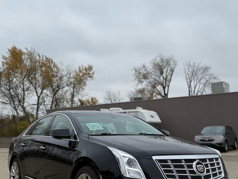 Used 2014 Cadillac XTS Luxury image 2