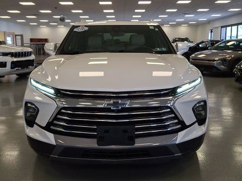 Used 2023 Chevrolet Blazer Premier w/ Driver Confidence II Package AWD/4WD image 2