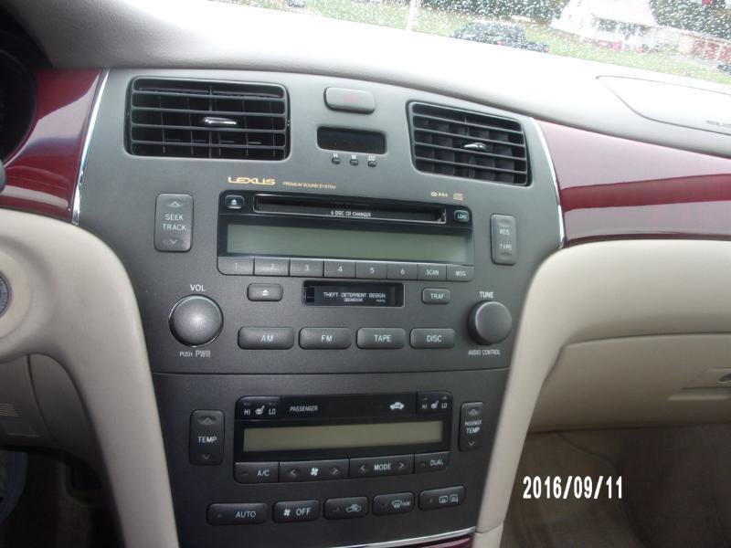 Used 2002 Lexus ES 330 FWD image 16