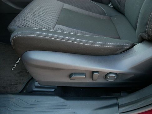 Certified 2025 Subaru Outback Premium image 20