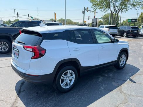 Certified 2023 GMC Terrain SLE FWD image 11