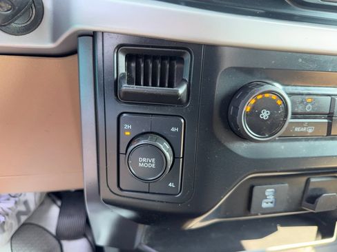 Used 2023 Ford F150 XLT AWD/4WD image 21