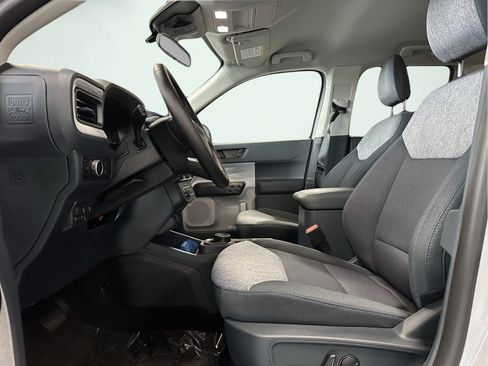 New 2025 Ford Maverick XLT w/ XLT Luxury Package AWD/4WD image 9