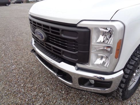Used 2024 Ford F250 XL w/ XL Off-Road Package image 33