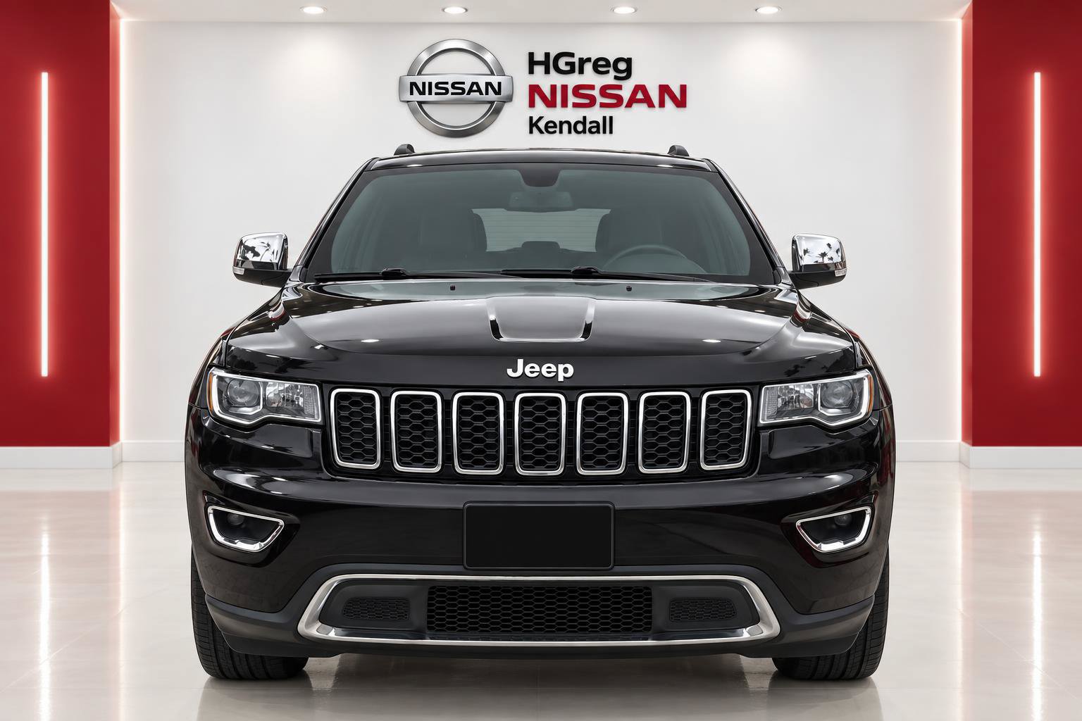 Used 2018 Jeep Grand Cherokee Limited AWD/4WD image 2