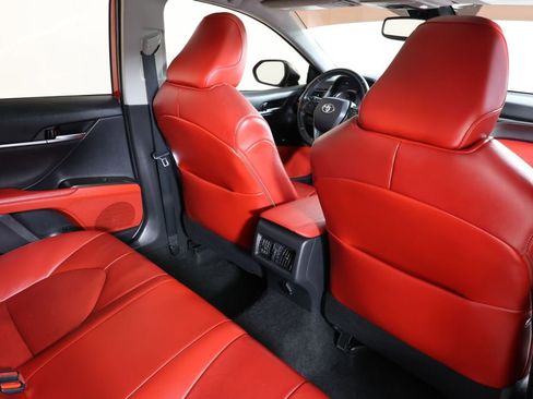 Used 2021 Toyota Camry XSE image 38