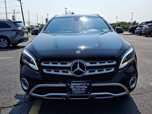 Used 2019 Mercedes-Benz GLA 250 4MATIC image 2
