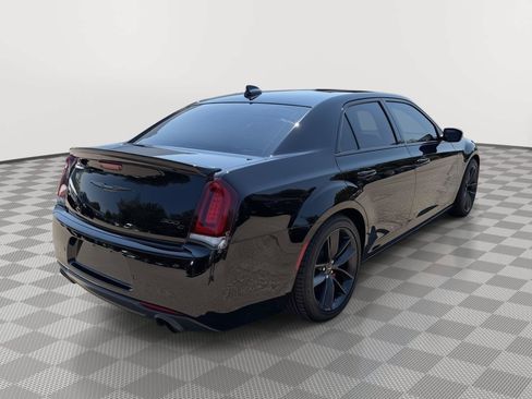 Used 2023 Chrysler 300 C RWD image 7