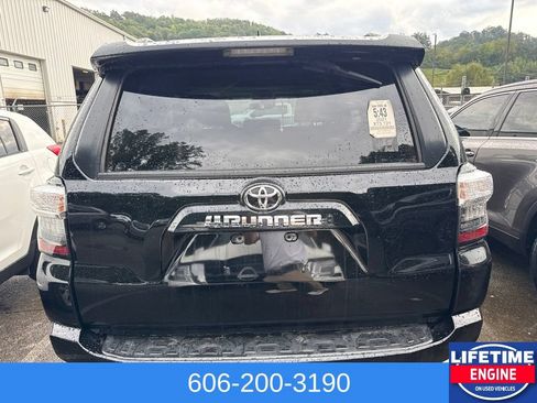 Used 2021 Toyota 4Runner SR5 Premium AWD/4WD image 8