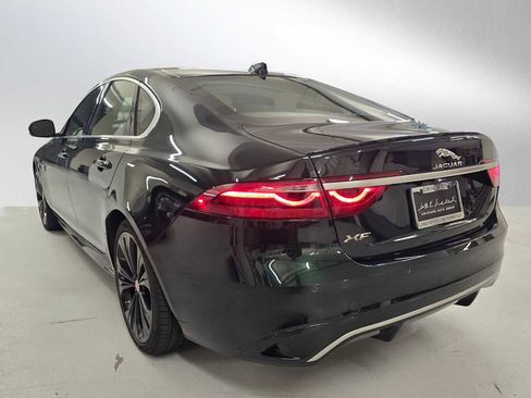 Used 2023 Jaguar XF R-Dynamic SE image 3