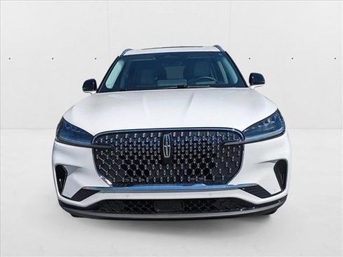 New 2025 Lincoln Aviator 2WD w/ Equipment Group 101A image 6