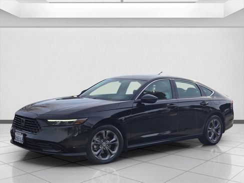 Certified 2023 Honda Accord EX image 9