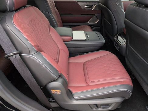 Used 2025 INFINITI QX80 Autograph image 31