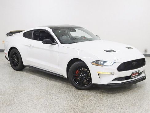 Used 2021 Ford Mustang Premium RWD image 7