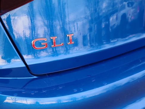 Used 2024 Volkswagen Jetta GLI 40th Anniversary Edition image 15