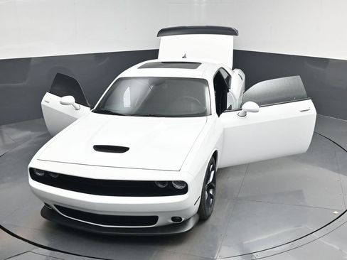 Used 2019 Dodge Challenger R/T w/ Plus Package image 47
