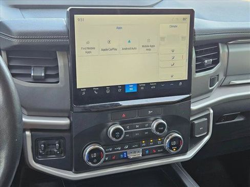 Used 2022 Ford Expedition XLT RWD image 12