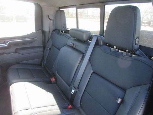 New 2026 GMC Sierra 1500 SLT w/ SLT Premium Plus Package image 15