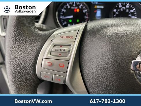 Used 2015 Nissan Rogue SL w/ SL Premium Package image 17