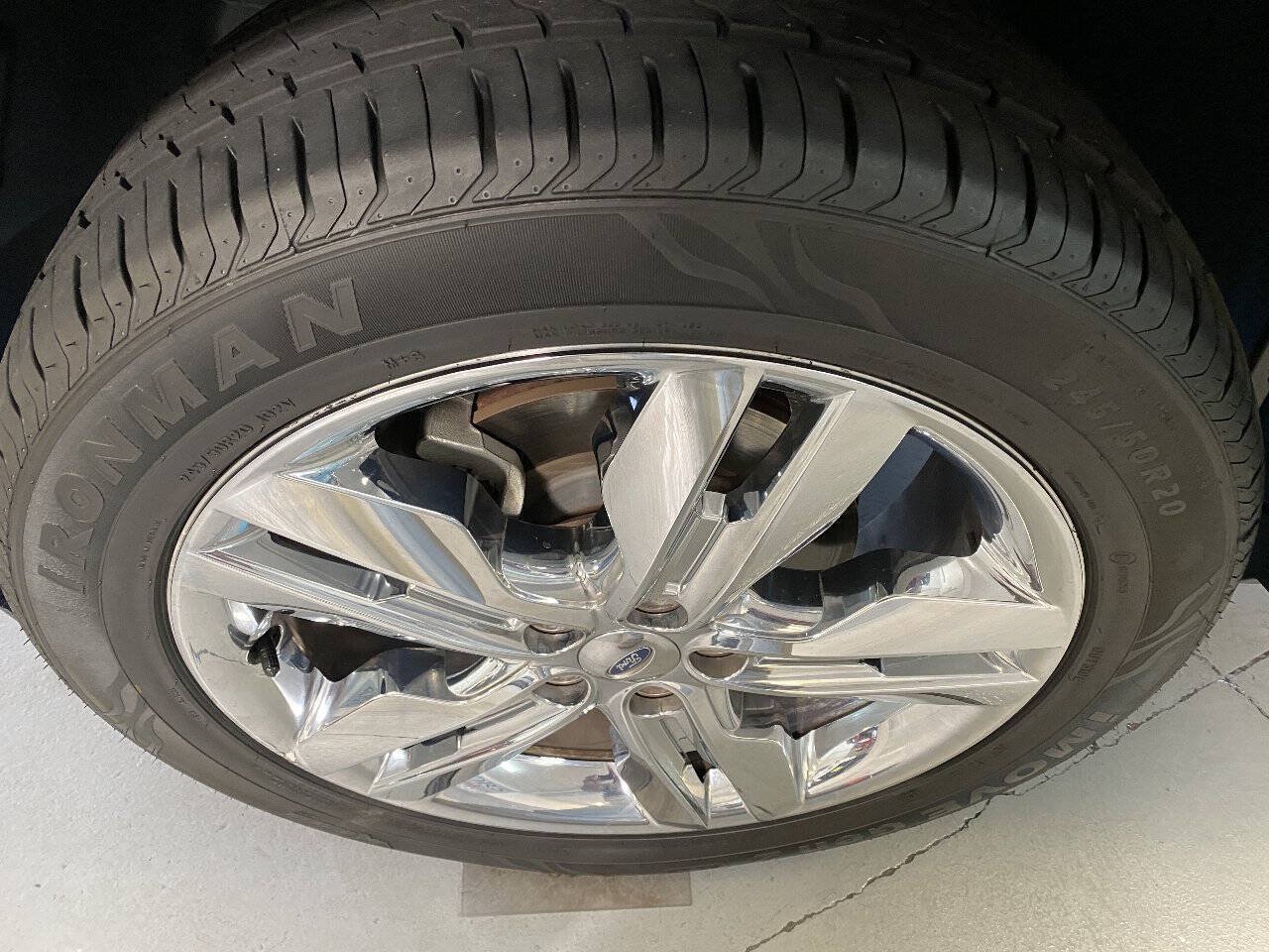 Used 2013 Ford Edge SEL FWD image 10