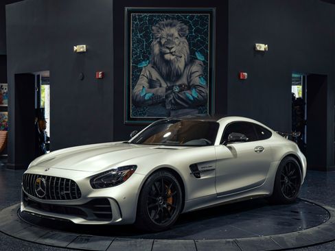 Used 2018 Mercedes-Benz AMG GT R image 1
