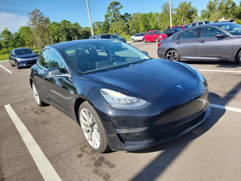 Used 2018 Tesla Model 3 Long Range RWD image 2