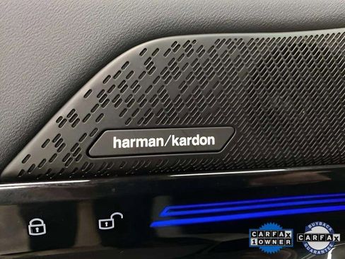 Used 2025 BMW 530i xDrive image 33