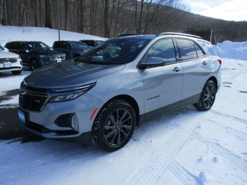 Certified 2023 Chevrolet Equinox RS image 1