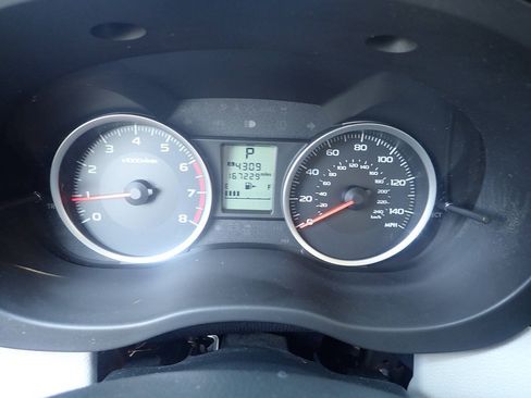 Used 2016 Subaru Forester 2.5i w/ Alloy Wheel Package AWD/4WD image 7