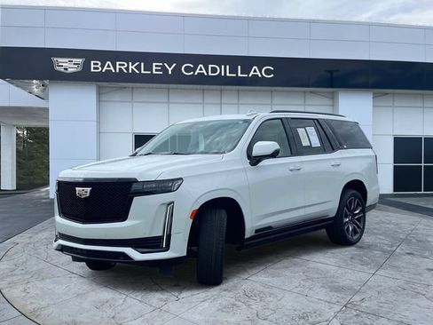 Used 2023 Cadillac Escalade Sport w/ Touring Package RWD image 7