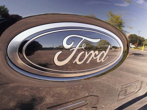 Used 2024 Ford F250 Lariat w/ Lariat Ultimate Package AWD/4WD image 40