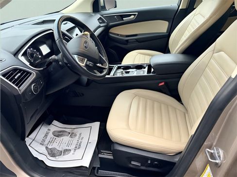 Used 2020 Ford Edge SEL w/ Convenience Package image 13