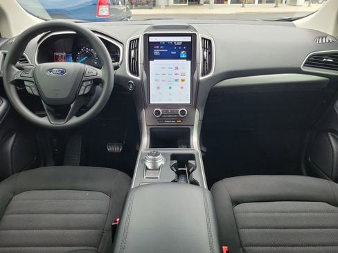 Certified 2021 Ford Edge SE FWD image 11