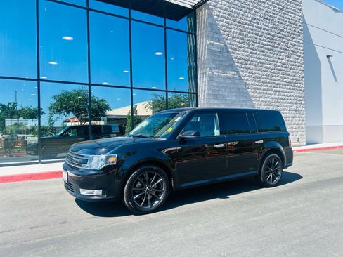 Used 2019 Ford Flex SEL w/ Equipment Group 202A FWD image 3
