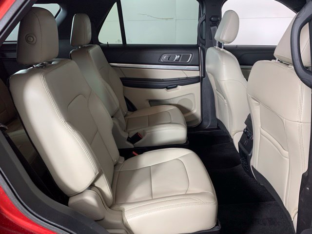 Used 2019 Ford Explorer XLT w/ Equipment Group 202A AWD/4WD image 26