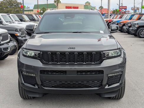 New 2025 Jeep Grand Cherokee L Limited w/ Trailer Tow Package image 10