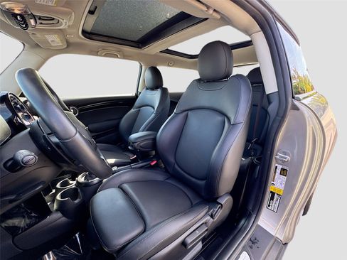 Used 2024 MINI Cooper S image 19