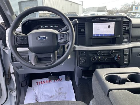 Used 2024 Ford F250 XLT w/ FX4 Off-Road Package image 13