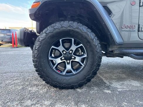 Used 2019 Jeep Wrangler Unlimited Rubicon image 17