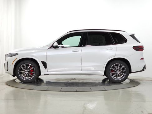 Used 2026 BMW X5 xDrive40i w/ M Sport Package AWD/4WD image 4