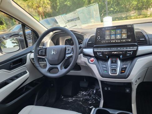 New 2026 Honda Odyssey EX-L image 16
