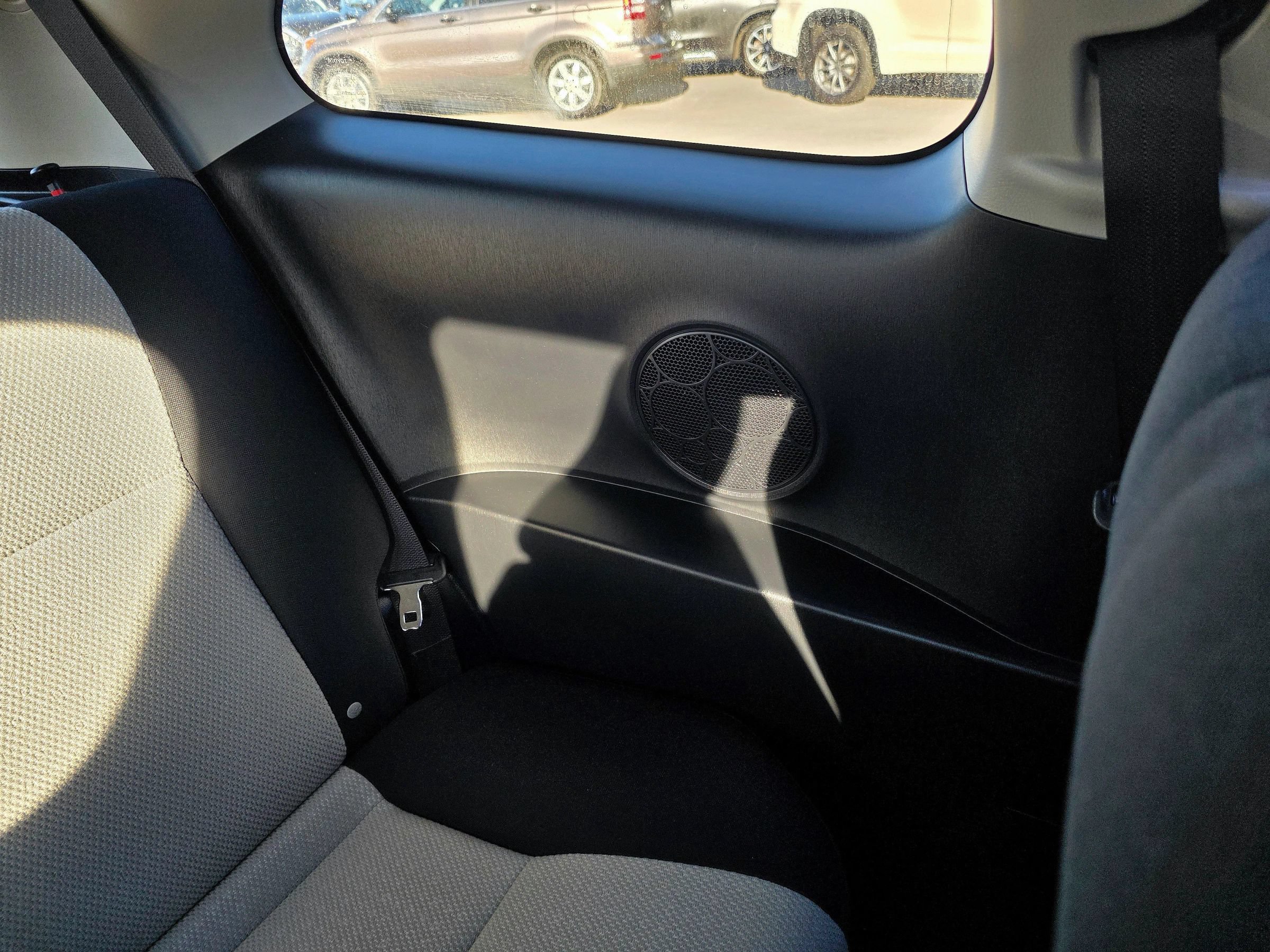 Used 2013 Toyota Yaris L FWD image 40