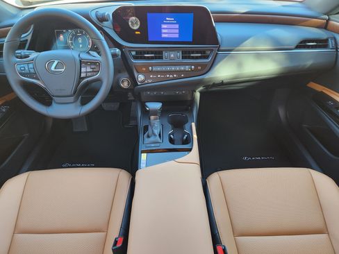 New 2025 Lexus ES 350 w/ Premium Package image 18