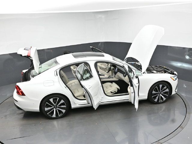 Used 2023 Volvo S60 B5 Ultimate w/ Climate Package FWD image 46
