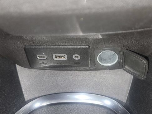 Used 2023 Chevrolet Malibu LT FWD image 22