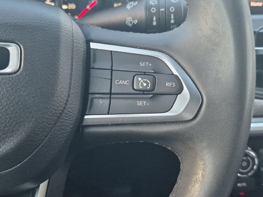 Used 2023 Jeep Compass Latitude AWD/4WD image 25