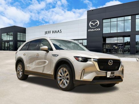Used 2026 MAZDA CX-90 3.3 Turbo w/ Preferred Package AWD/4WD image 4