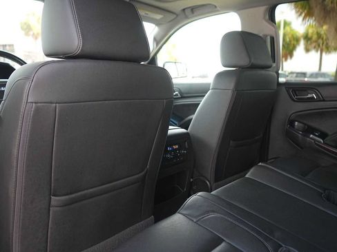 Used 2020 GMC Yukon SLT w/ Open Road Package AWD/4WD image 13